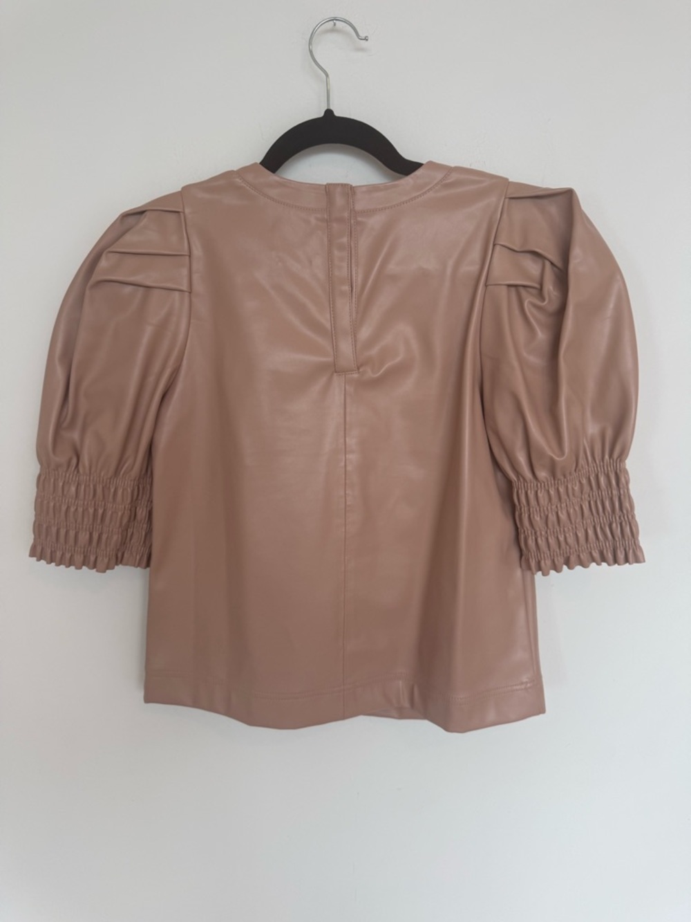 Saylor Andie Vegan Leather Top in Rose Quartz size S - Picture 4 of 5